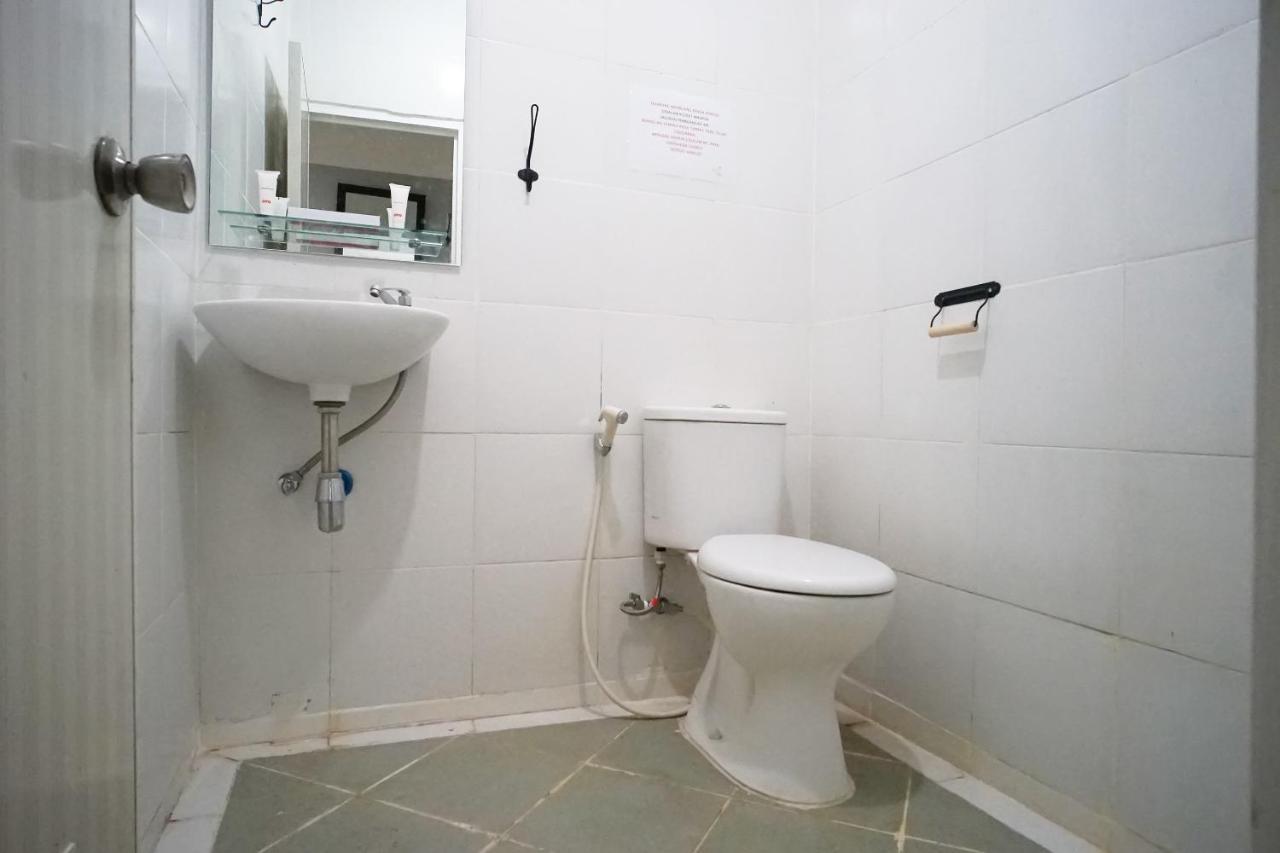 Reddoorz At Sani Guest House Balikpapan Exterior photo