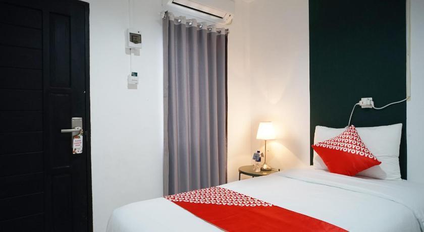 Reddoorz At Sani Guest House Balikpapan Exterior photo